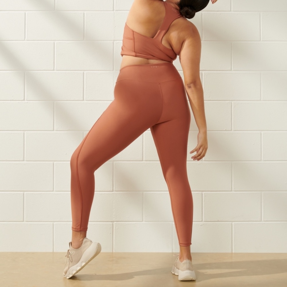 Abercrombie size small, length 7/8 sculptlux ultra high rise leggings